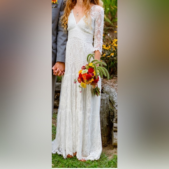 Kite And Butterfly Rena Bohemian White Wedding Dress like new - Picture 2 of 16